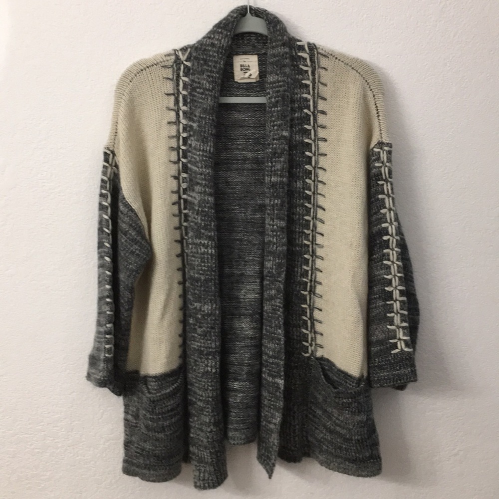 Billabong sweater cardigan size medium